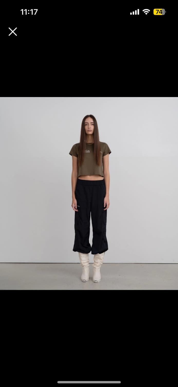 마뗑킴 크롭 반팔 카키 상품이미지1