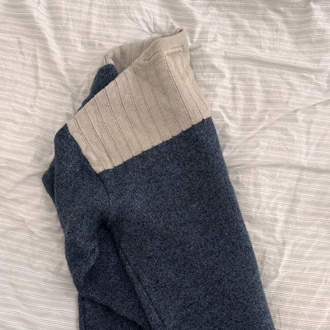 Vintage Lacoste Two-Tone Knit Sweater 상품이미지4