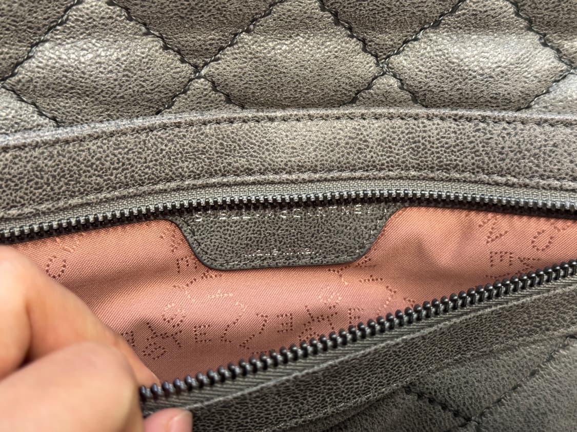 스텔라 매카트니 파라벨라 클러치 (스웨이드/그레이) 상품이미지5