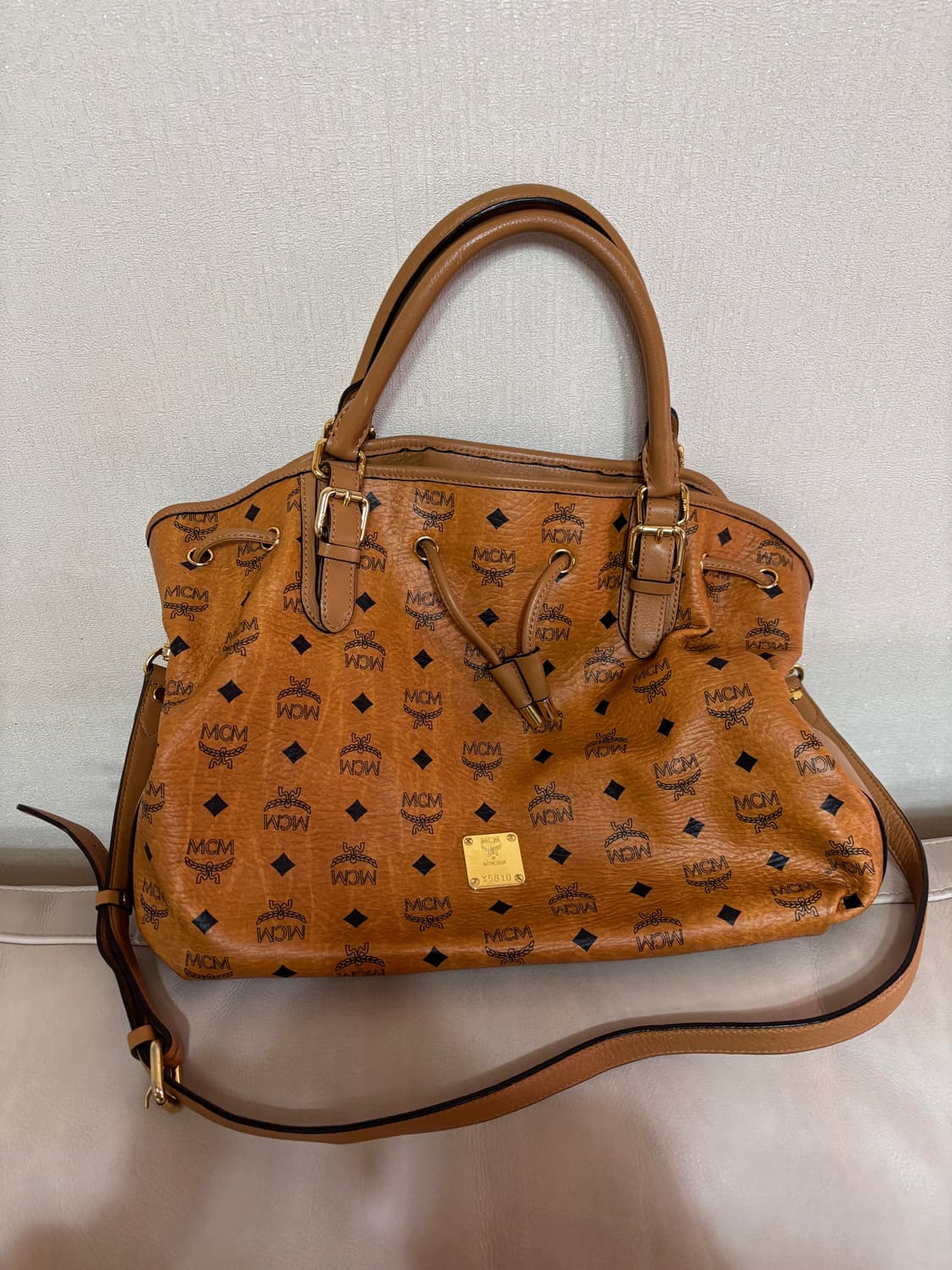 MCM 비세토스 복조리 숄더백 복조리백 상품이미지1