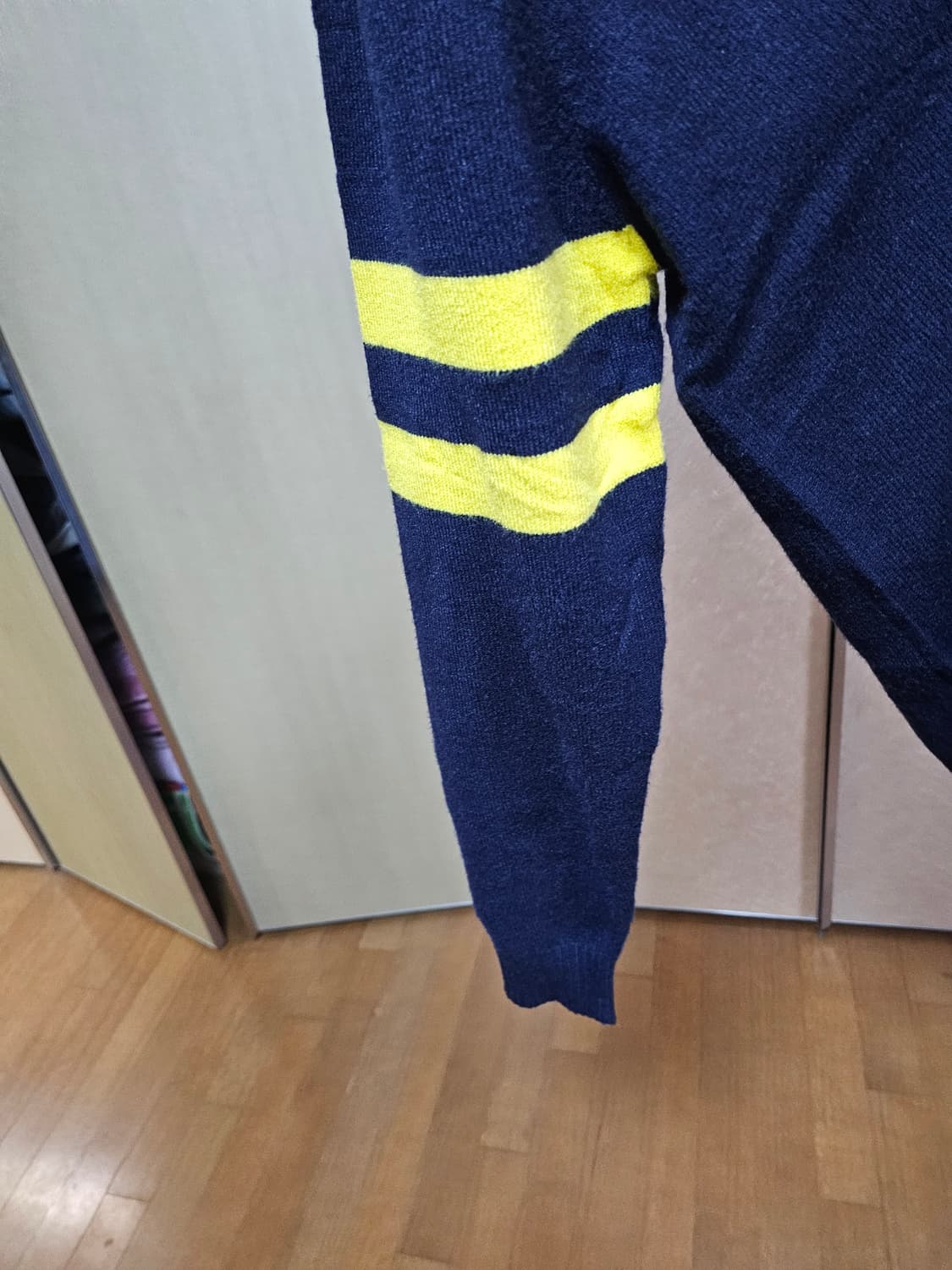 (새제품)헤지스 네이비 골프 가디건 105 상품이미지3