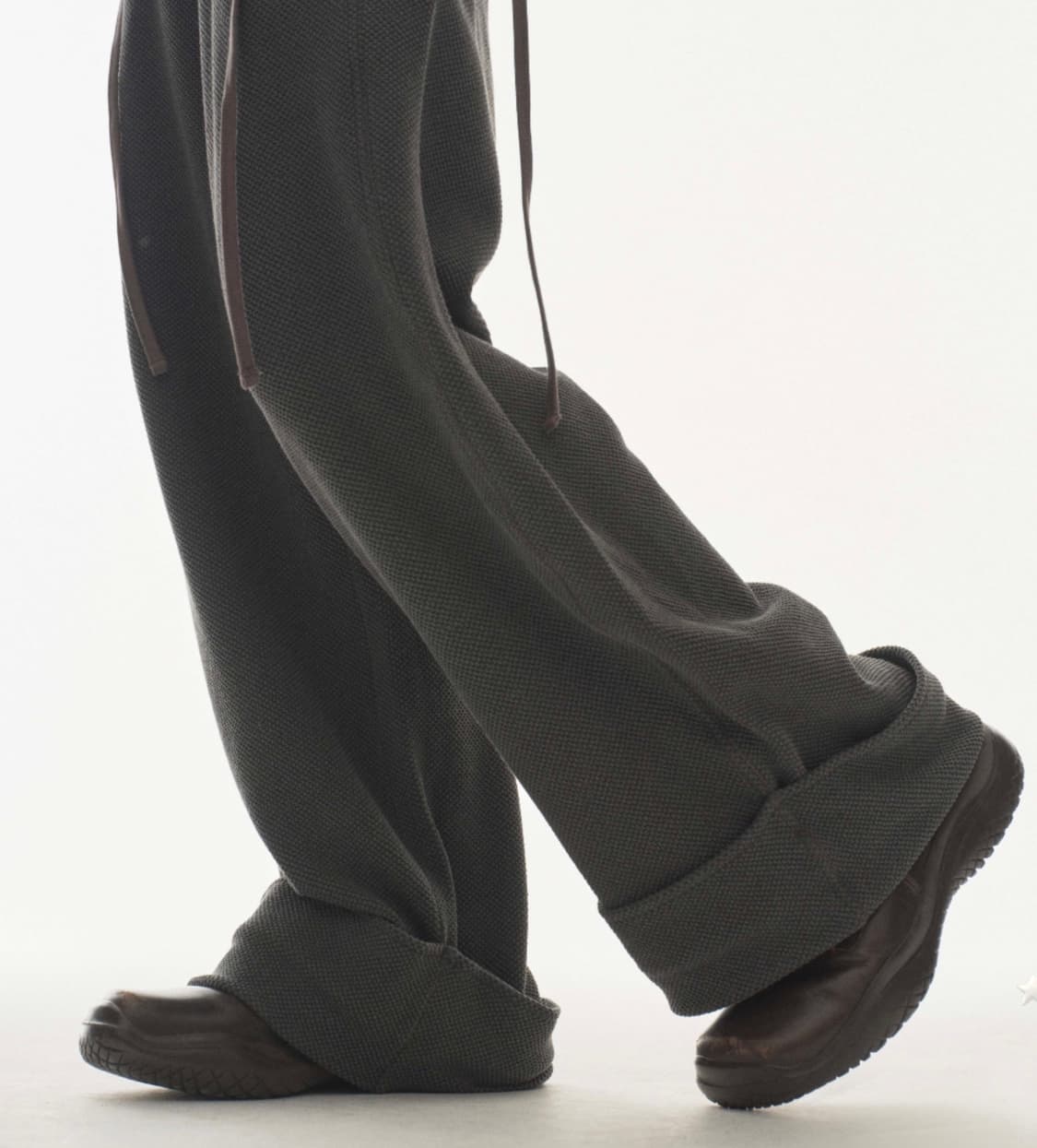 코이세이오 RIBBED BAND PANTS CHARCOAL 상품이미지1