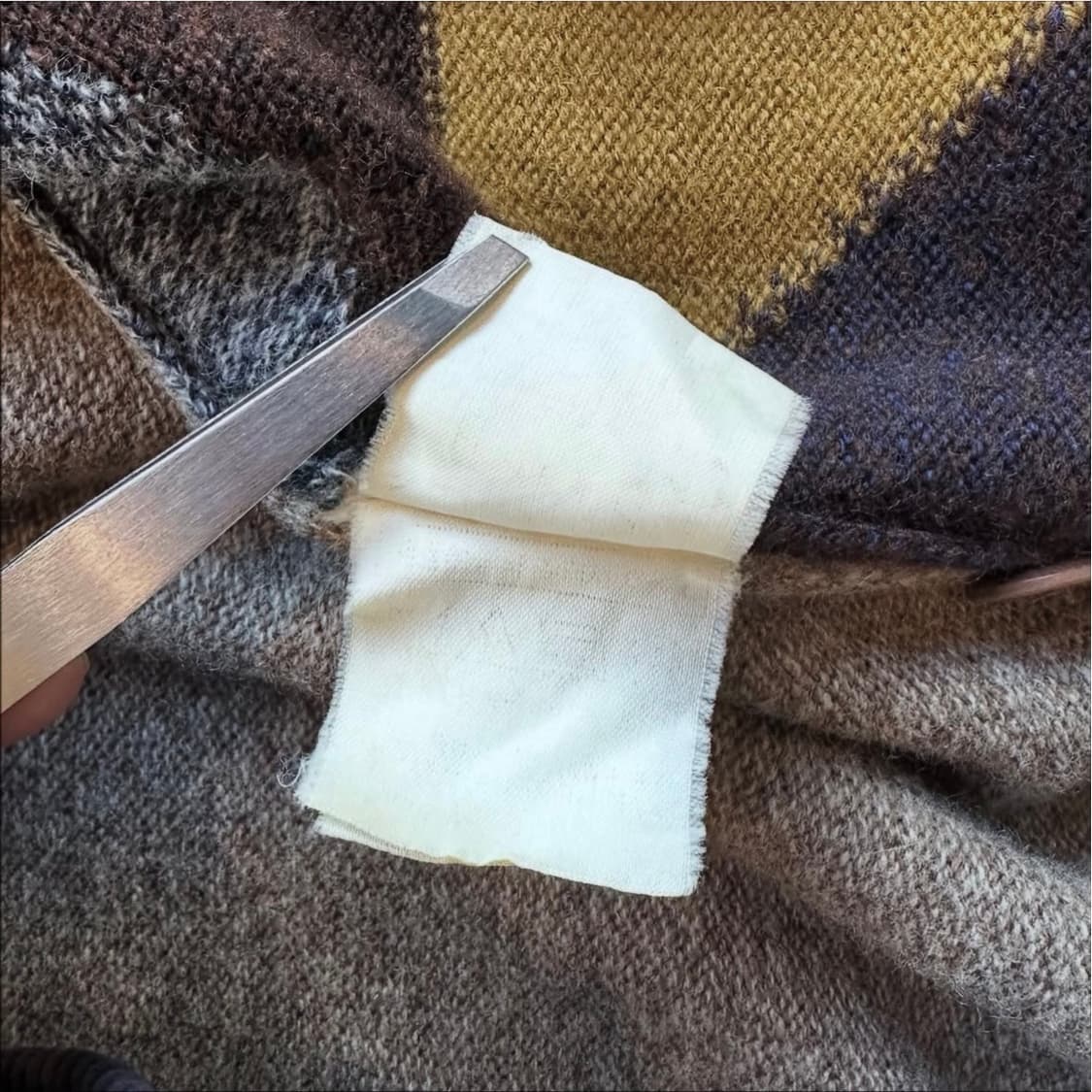 입생로랑 멀티체크 가디건 상품이미지9