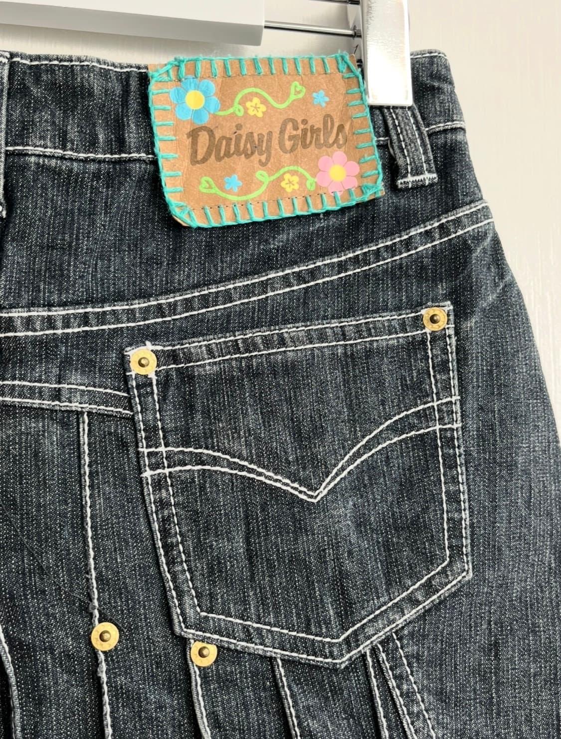 DAISY LOVERS 플라워 자수 데님 플리츠 스커트 상품이미지6