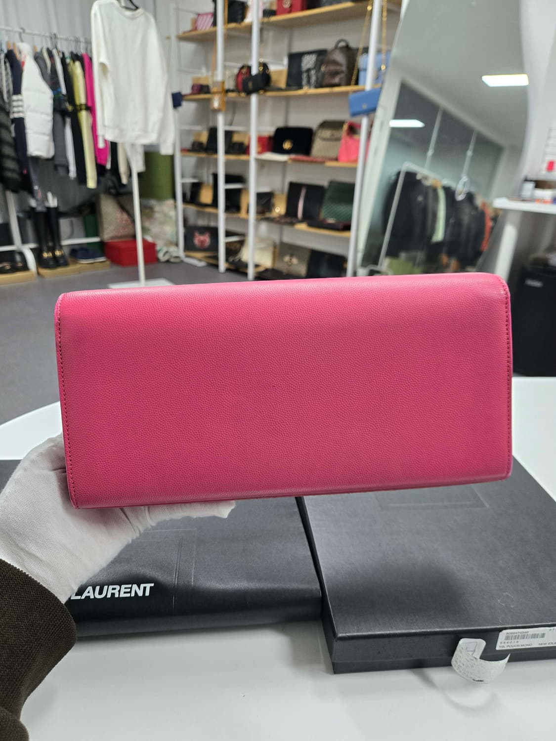 [40%할인] 입생로랑 카산드라 클러치백 상품이미지2