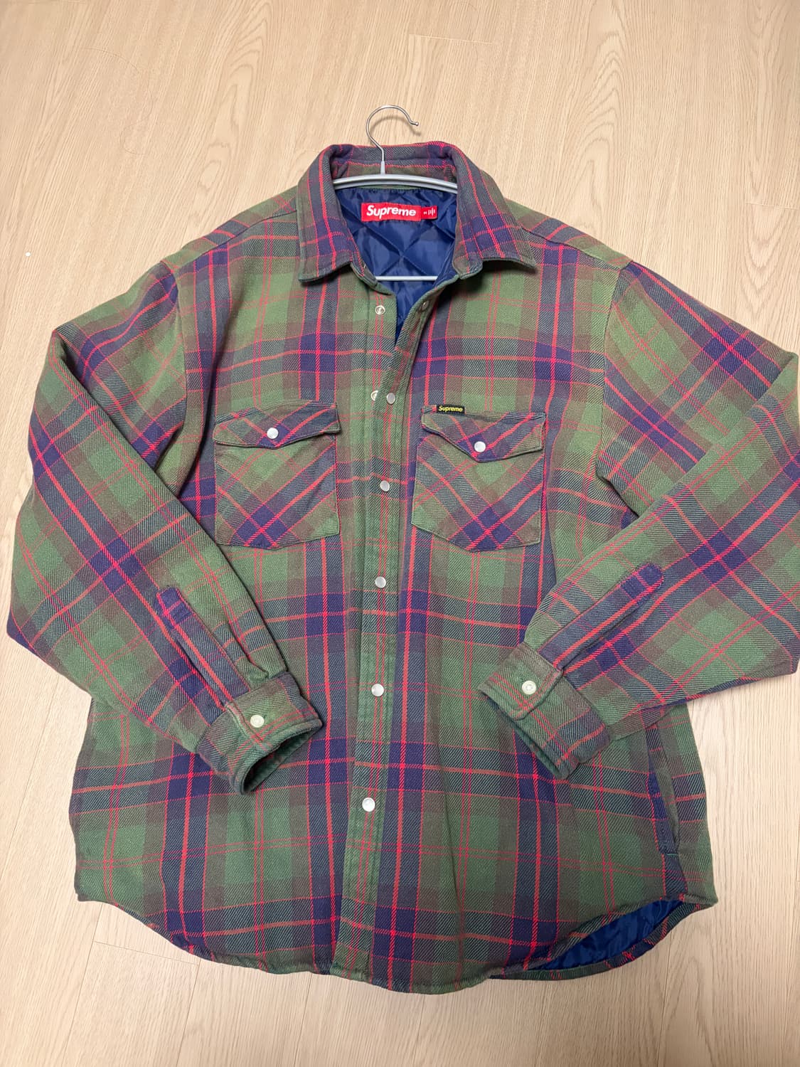 슈프림 퀼티드 플란넬 스냅셔츠 그린m 24ss 상품이미지1