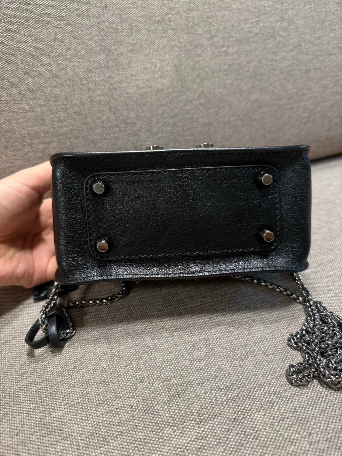 훌라 메트로폴리스 크로스백 체인백 미니백 가방 블랙 상품이미지5