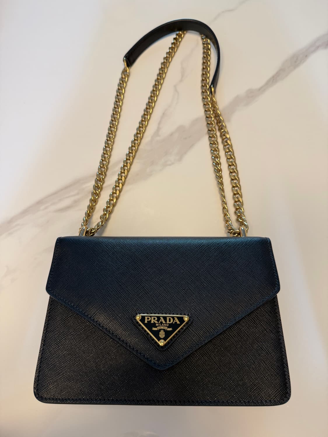 (새상품) 프라다 사피아노 체인백 1BD200 블랙 팝니다 상품이미지1