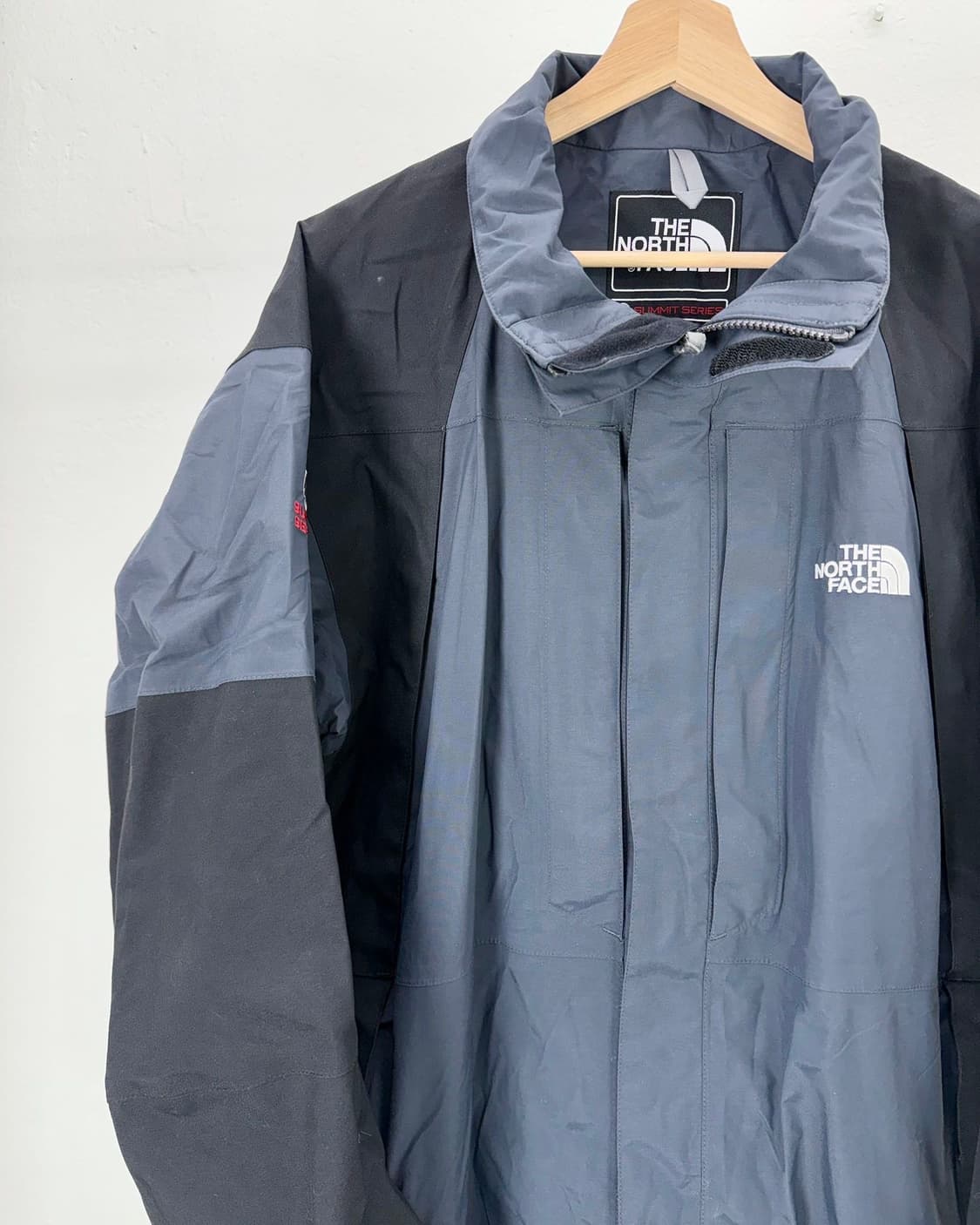 노스페이스 써밋 고어텍스 xcr 마운틴 가이드 자켓 상품이미지2