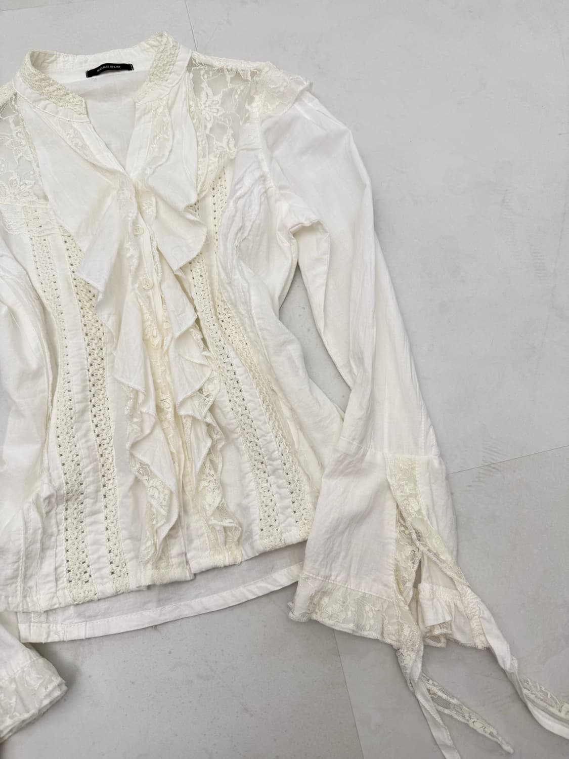 화이트 프릴 레이스 셔츠 상품이미지5