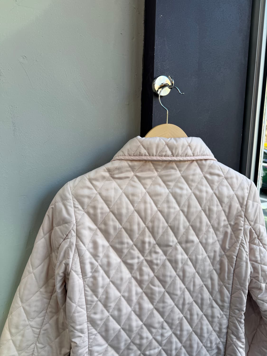 M/ 버버리 퀄팅 노바체크 경량 패딩 상품이미지6