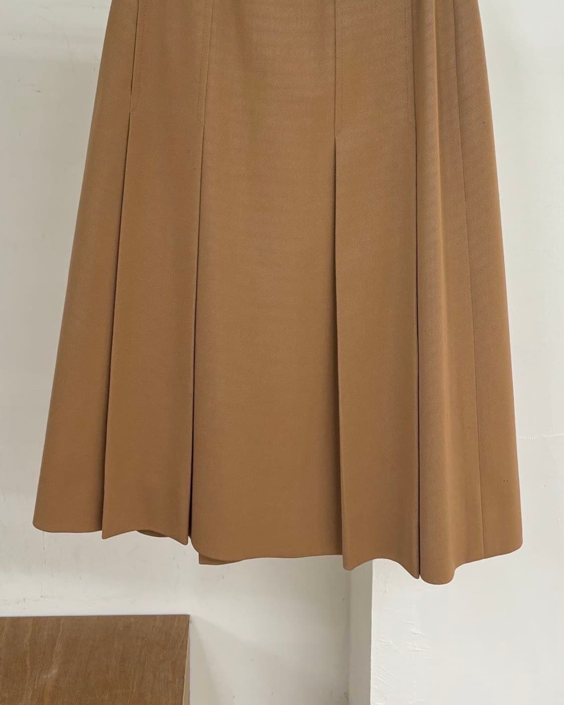 셀린느 브라운 핀턱 미디 스커트 상품이미지6