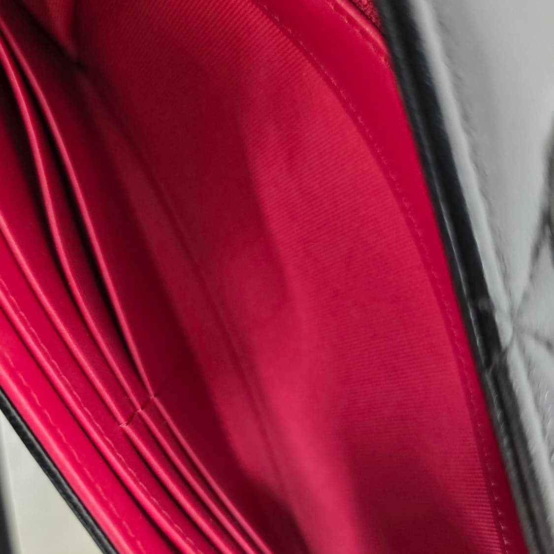 샤넬 19 플랩 장지갑 판매 상품이미지10