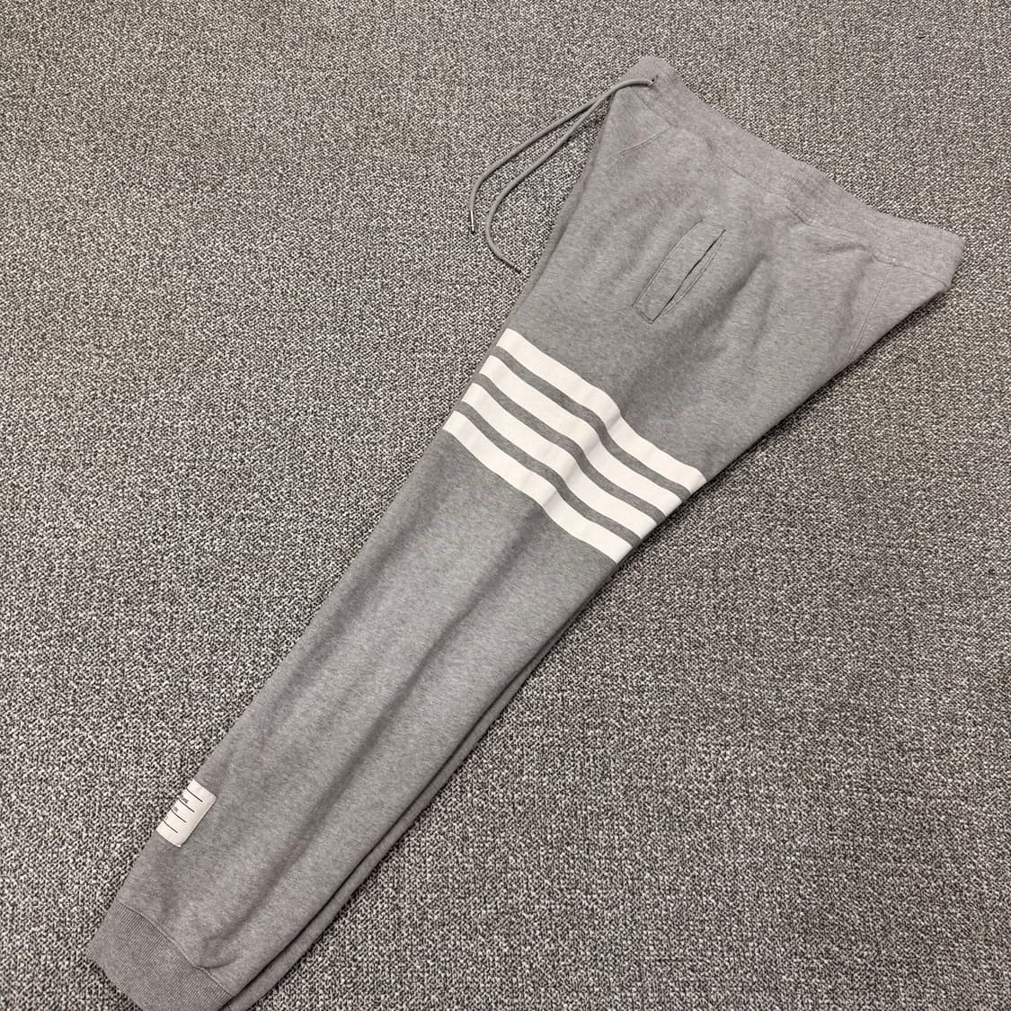 3 톰브라운 4선 스웻 코튼 조거 팬츠 트레이닝 바지 상품이미지4