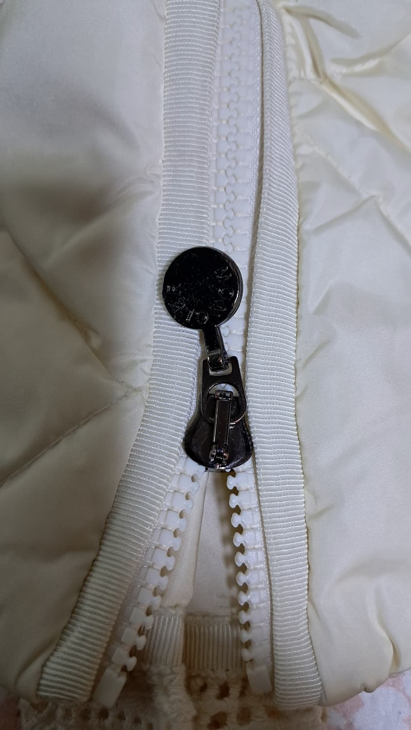 몽클레어 여성패딩아이보리2 상품이미지7