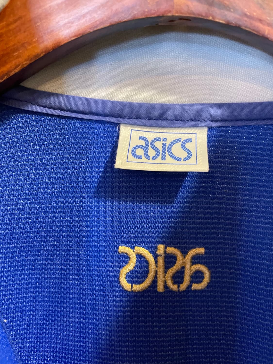 아식스 반집업 져지 상품이미지2