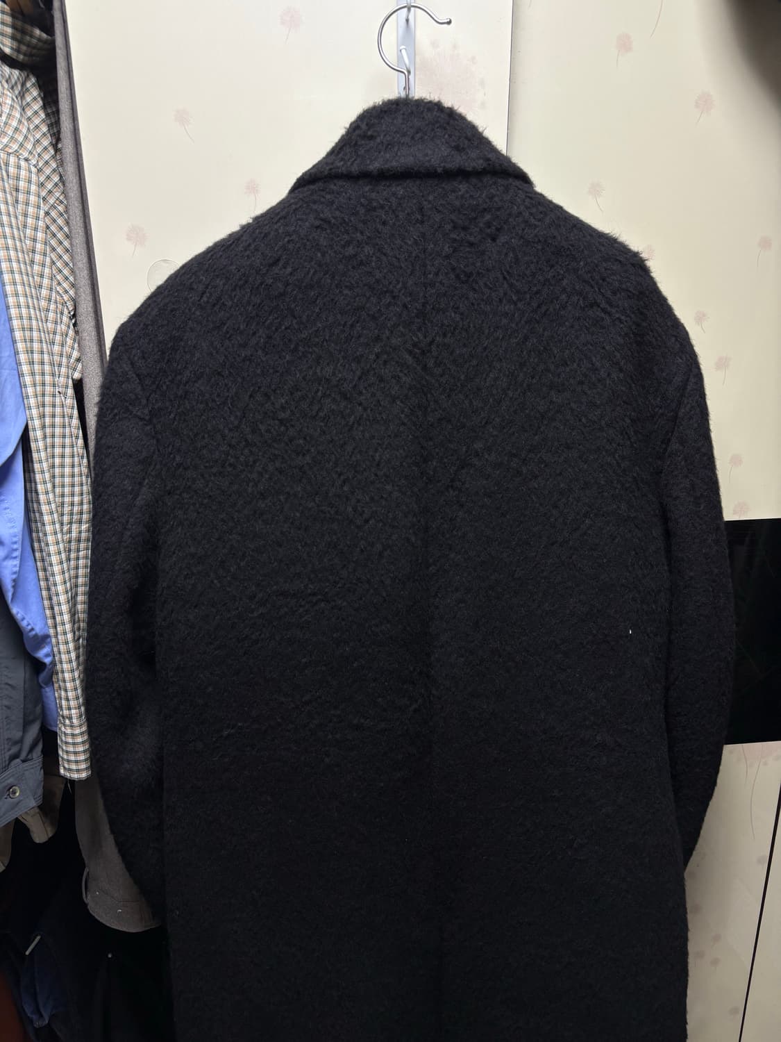 [L] 아모멘토 헤어리 롱 코트 블랙 상품이미지7