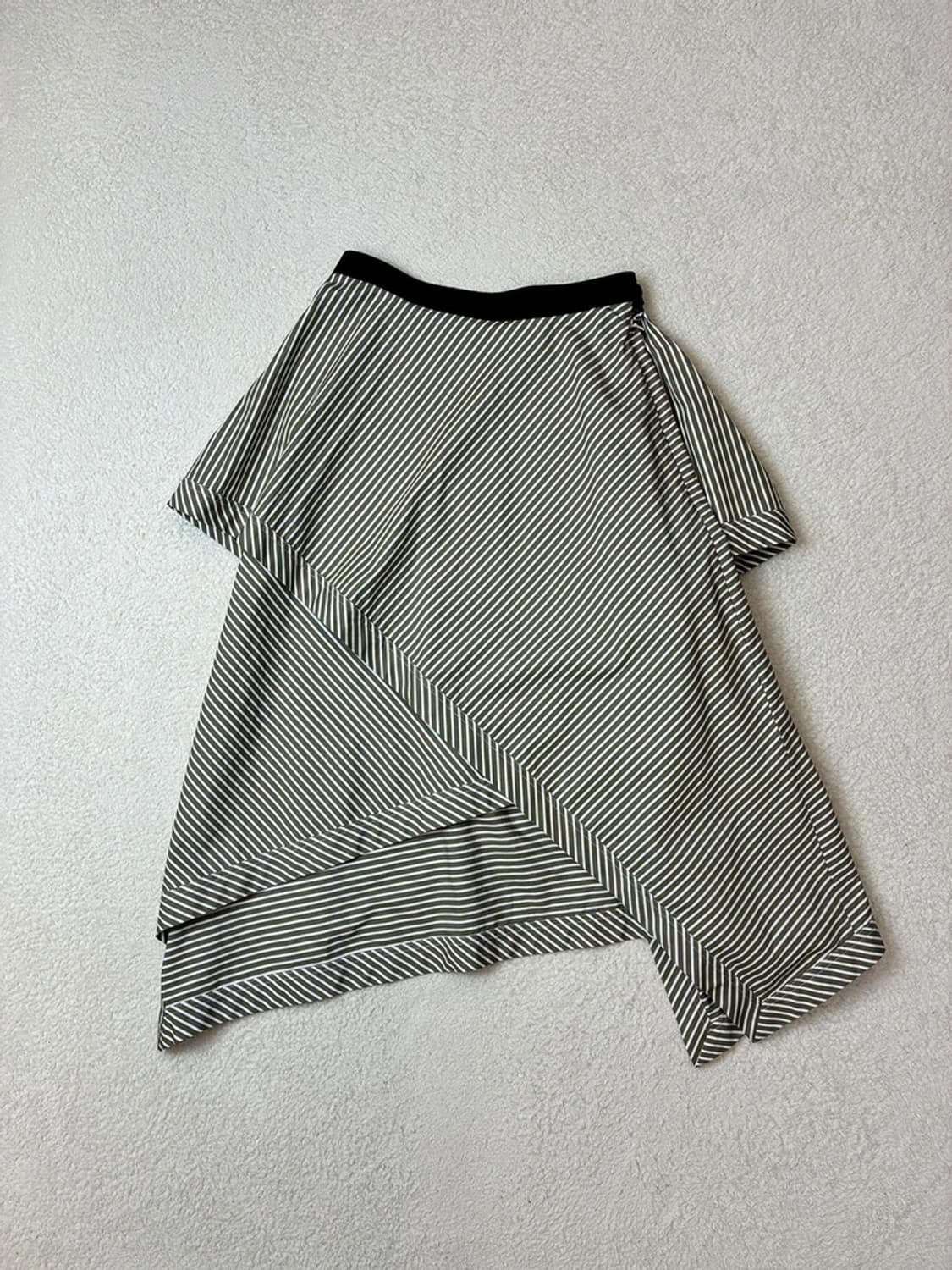 JW앤더슨 사선스트라이프 랩 스커트 PN5983 상품이미지1