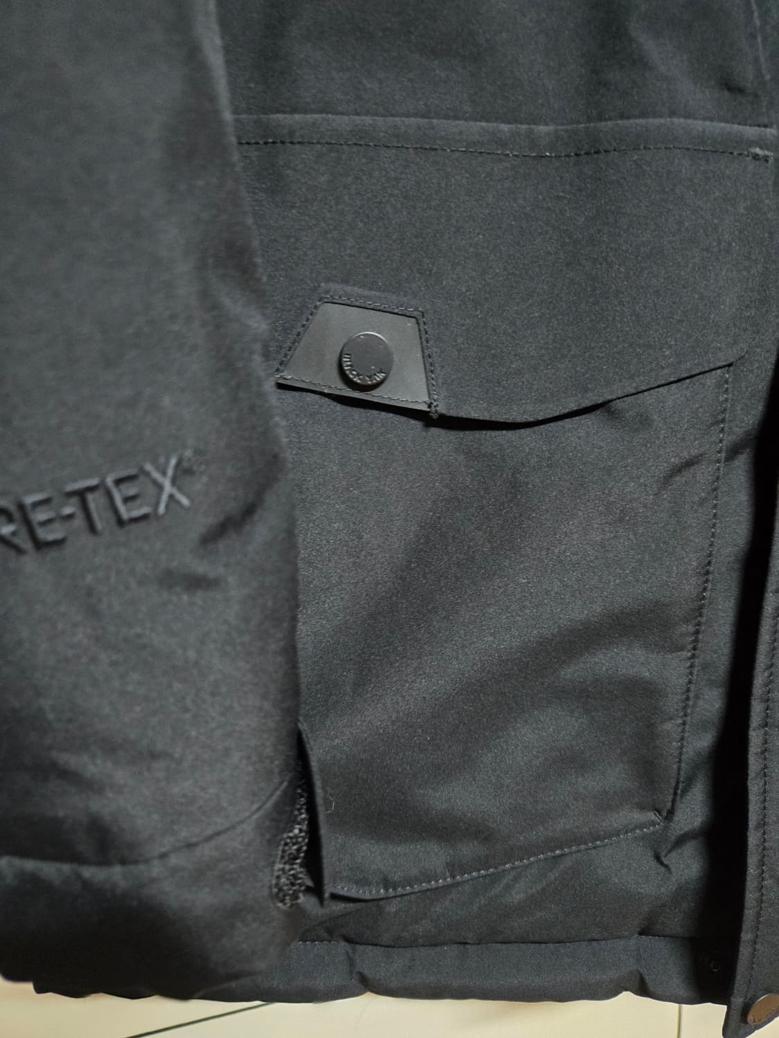 블랙야크 남성 고어텍스 구스다운 패딩 상품이미지4