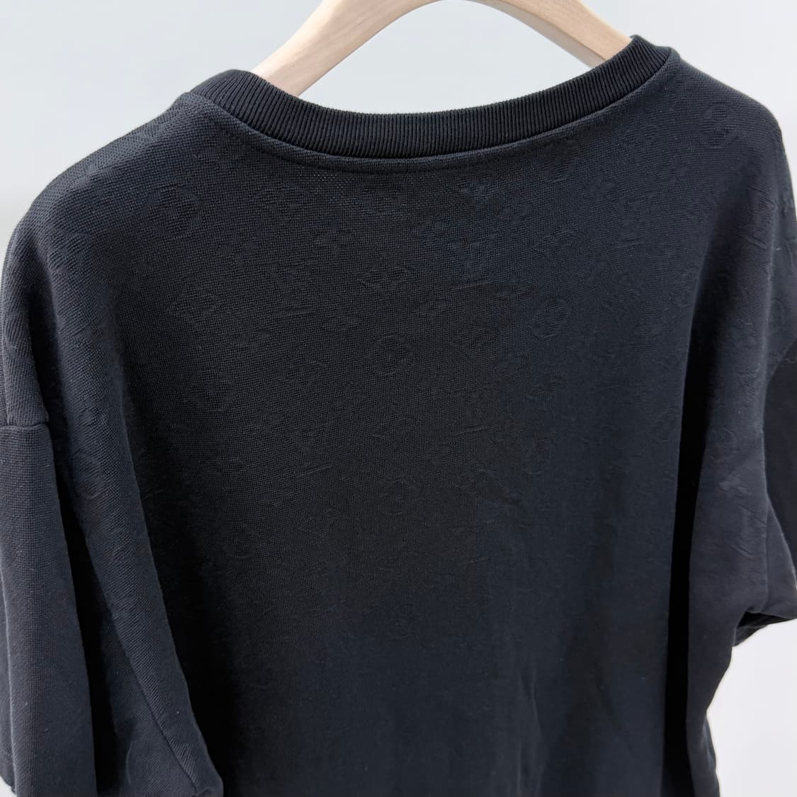 [S급/2XL] 루이비통 LV 모노그램 포켓 반팔 니트 블랙 상품이미지6