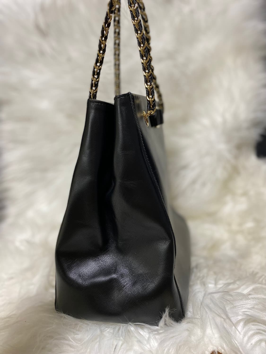 페라가모 블랙 체인 숄더백 상품이미지3