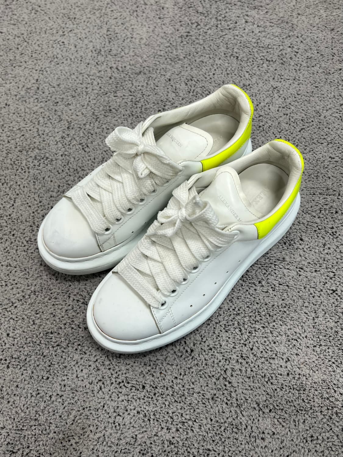 (35 1/2) 알렉산더 맥퀸 오버솔 라임탭 상품이미지1