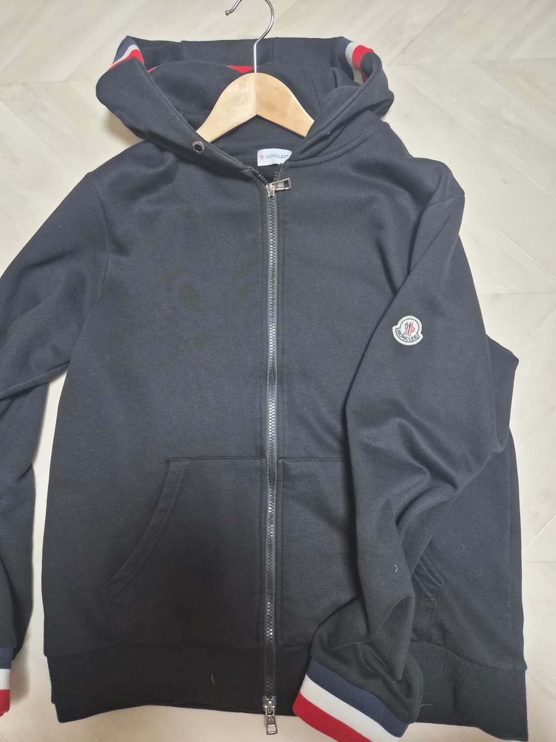 몽클레어 후드집업 상품이미지1