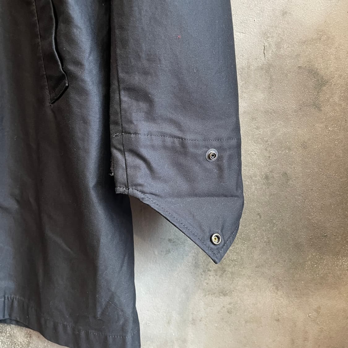 어태치먼트 하이넥 새틴 밀리터리 자켓 상품이미지6