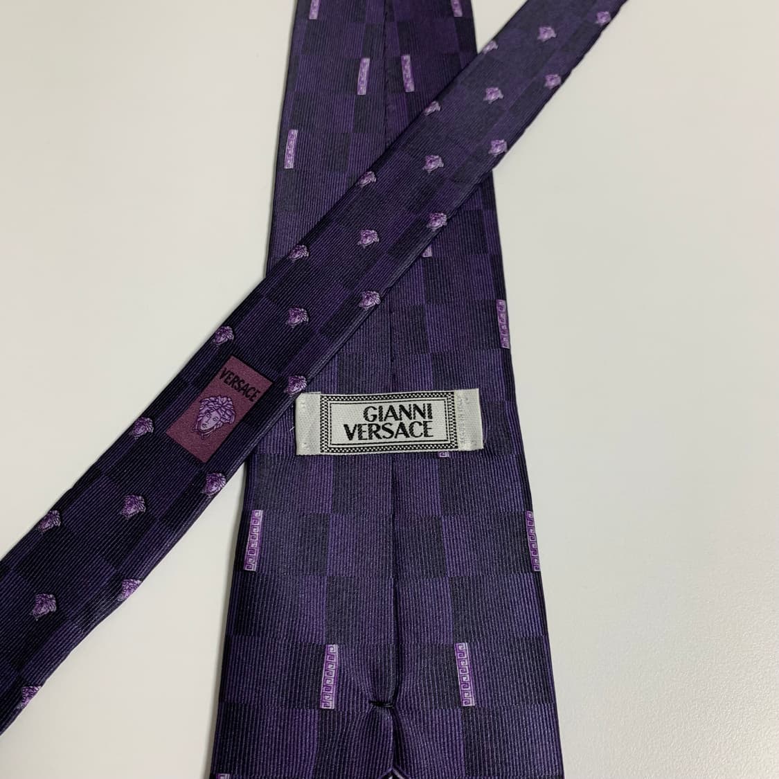 베르사체(VERSACE) 메두사 로고패턴 명품넥타이 A+등급 9.2cm 상품이미지5