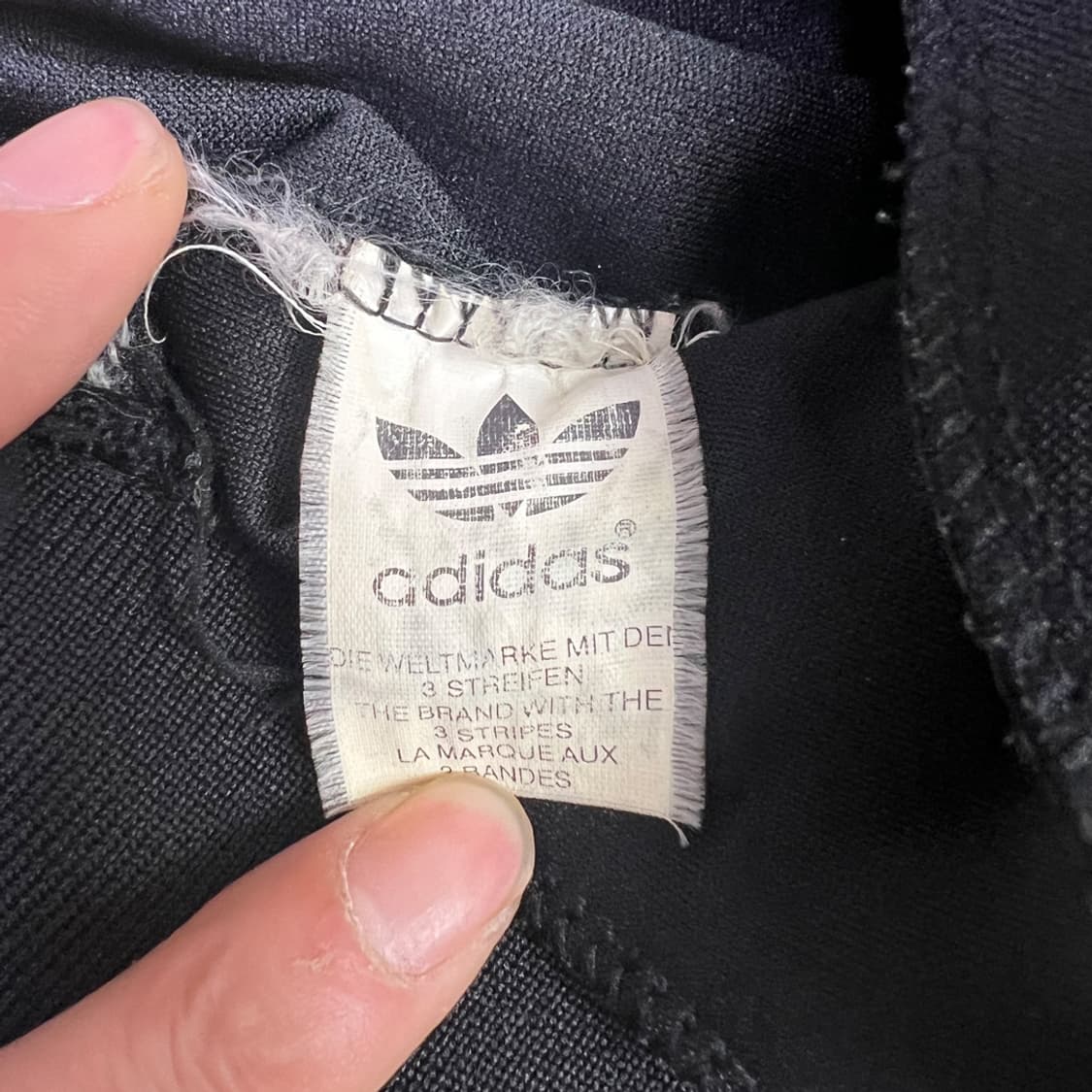 아디다스 스트릿 블랙 옐로우 라인 후디 져지 상품이미지4