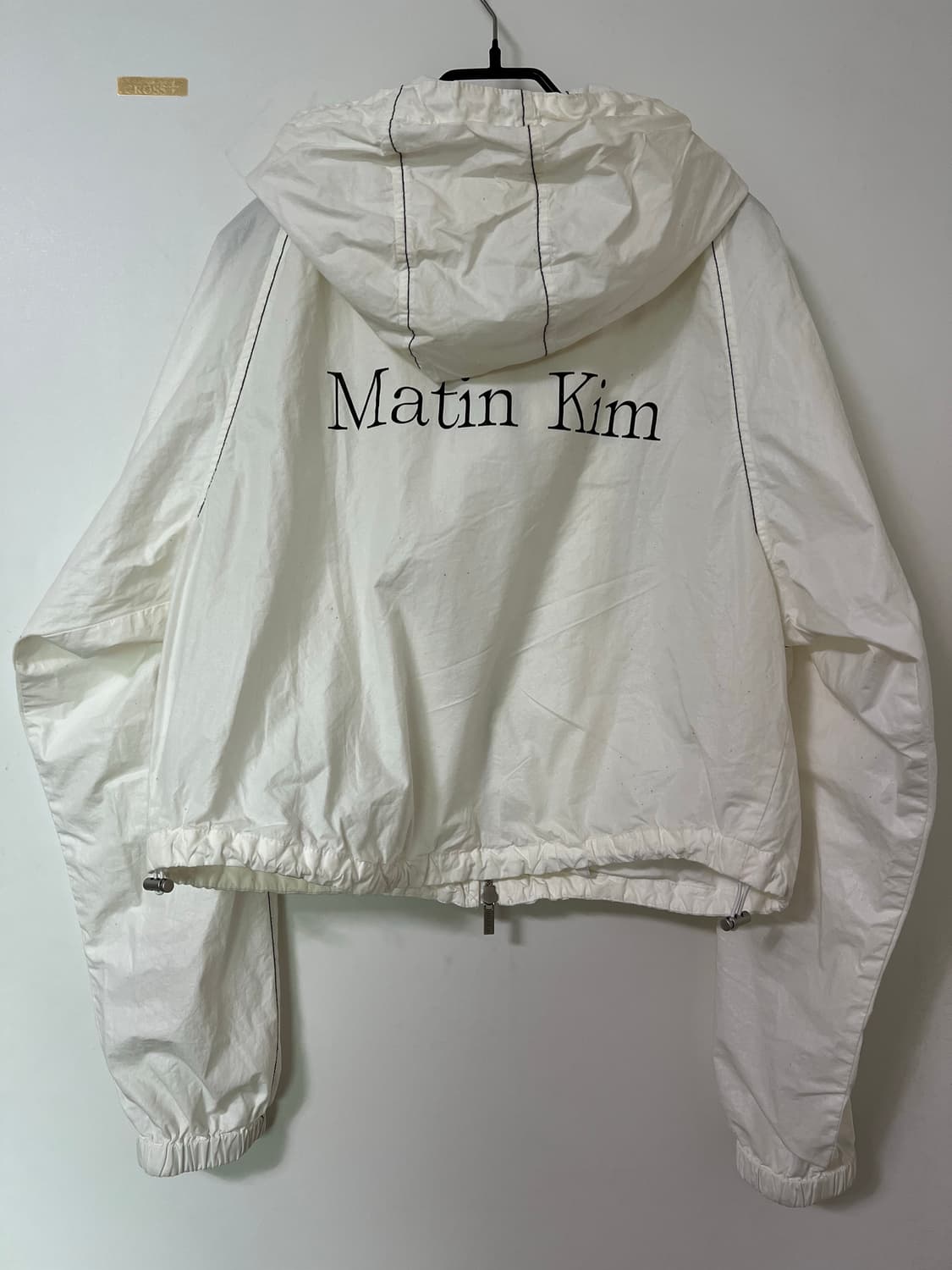 마뗑킴 크롭 후디 코팅 점퍼 아이보리 상품이미지2