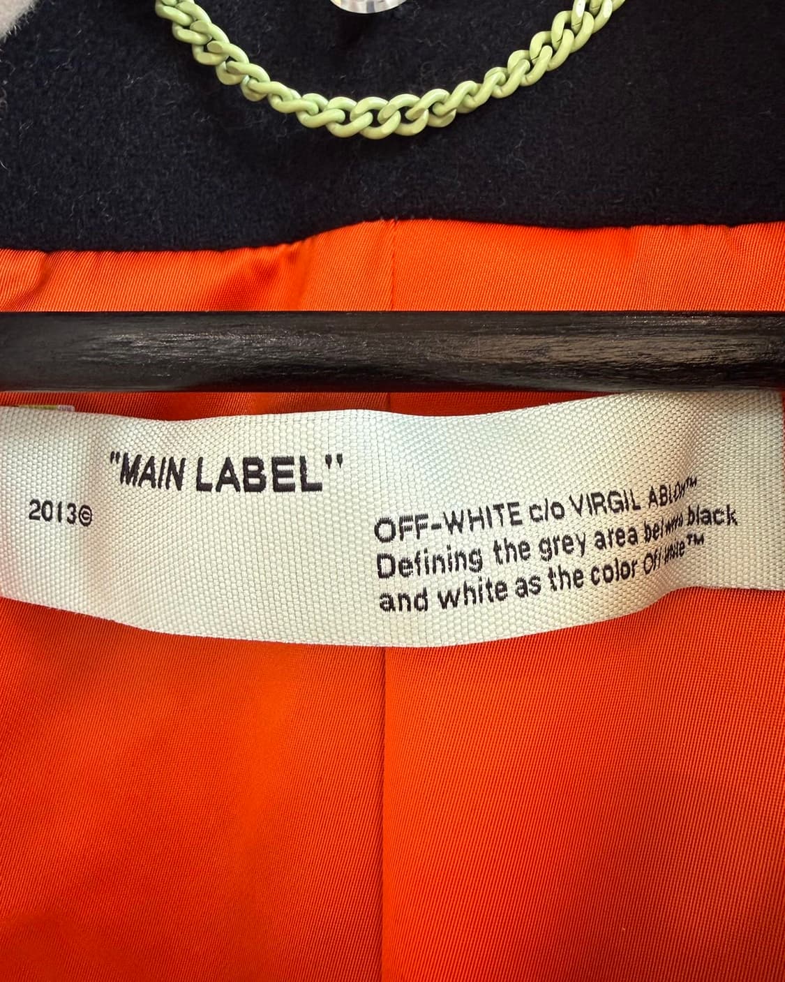 오프화이트 네이비 더블 패브릭 OMEA 제티드 포켓 센터 벤트 코트 상품이미지9