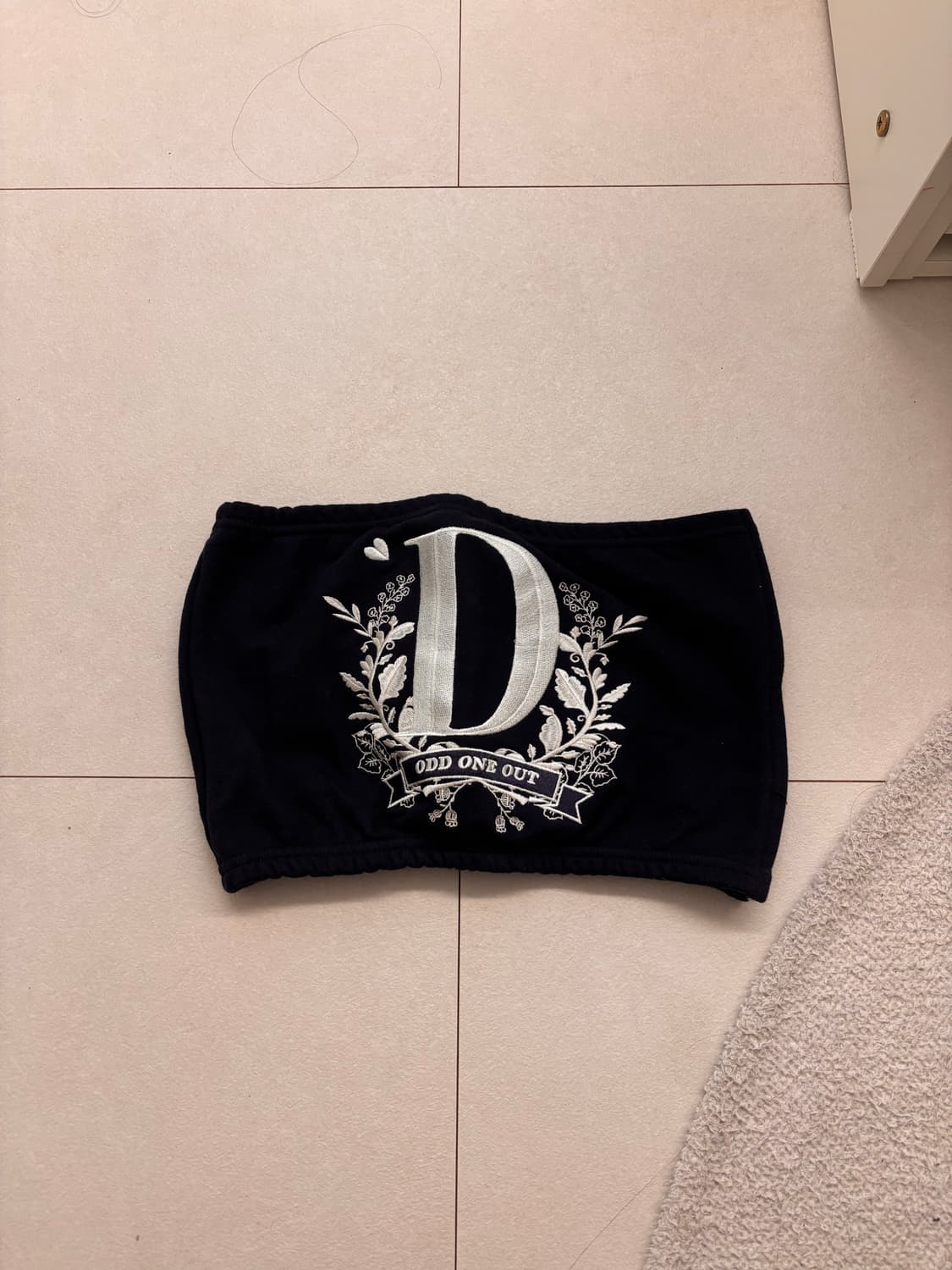 오드원아웃 튜브탑 상품이미지1