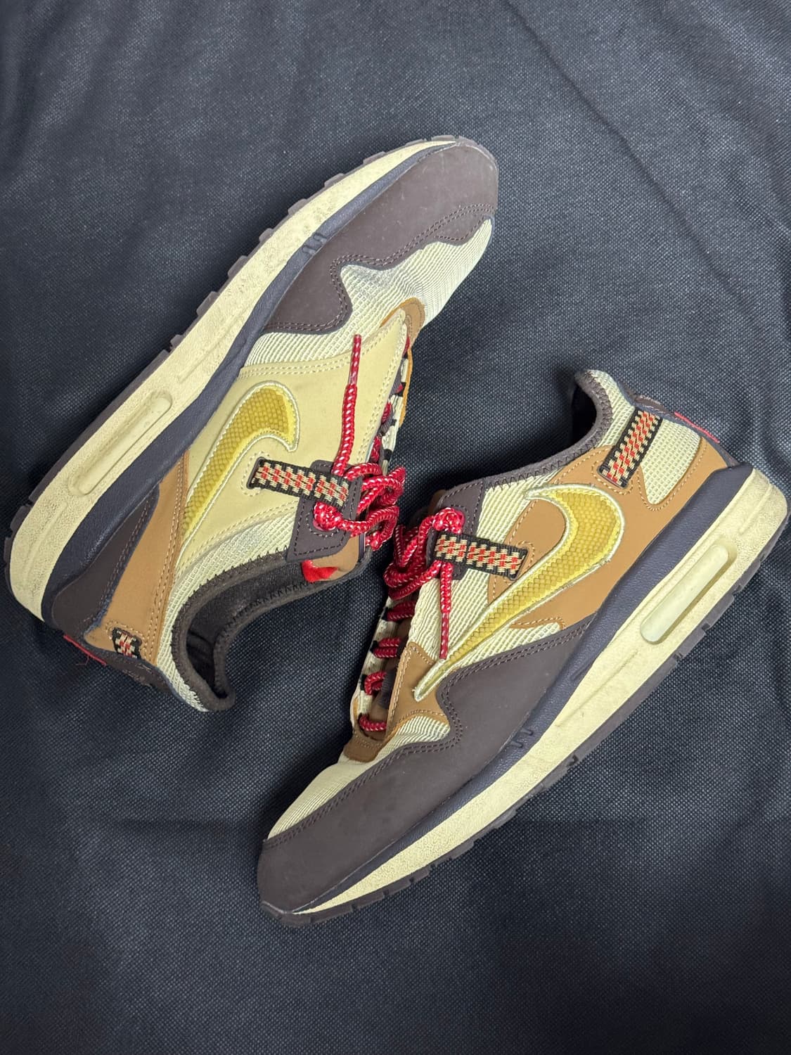 나이키 에어맥스 x 트래비스스캇 상품이미지3