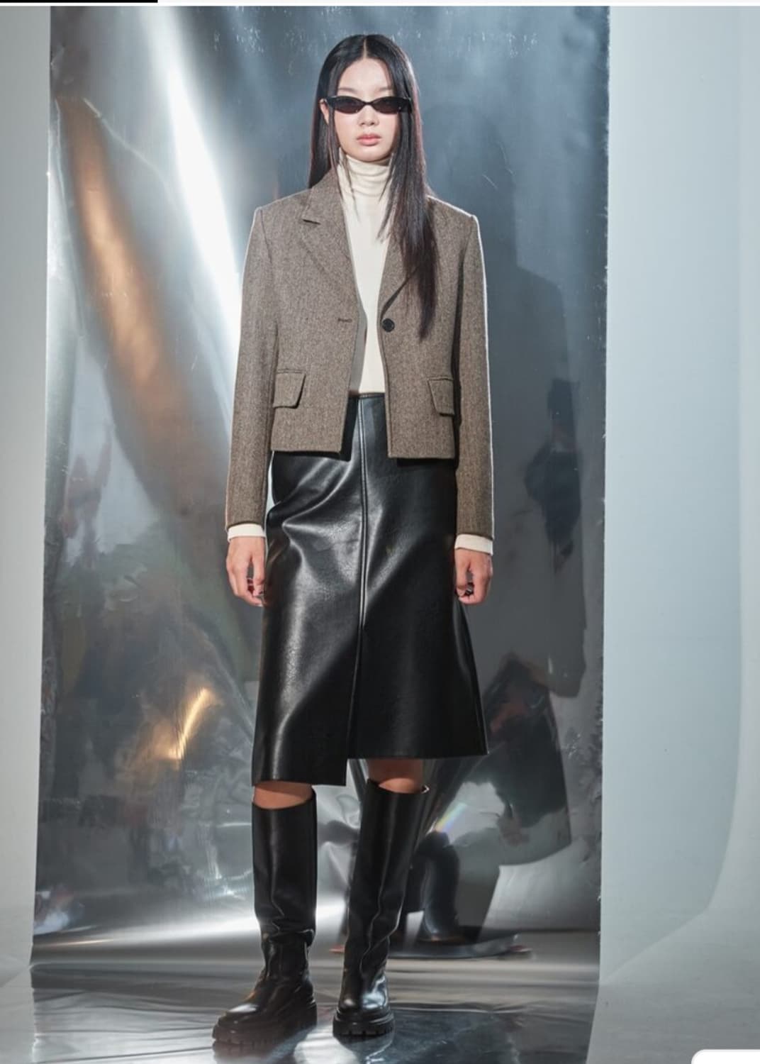 구호플러스 페이크레더 언발란스 스커트 1사이즈 상품이미지2