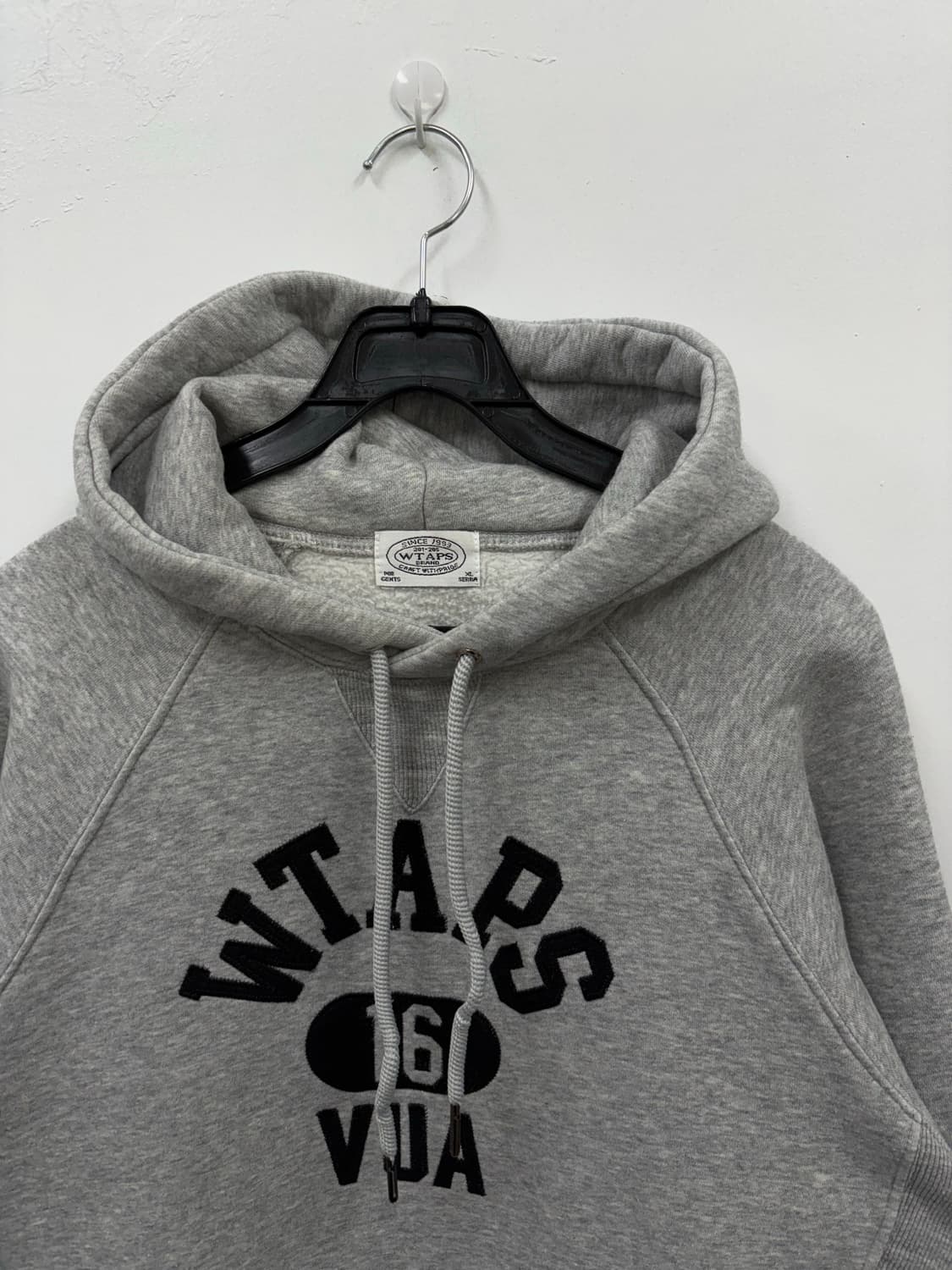 더블탭스 우먼 후드티 상품이미지3