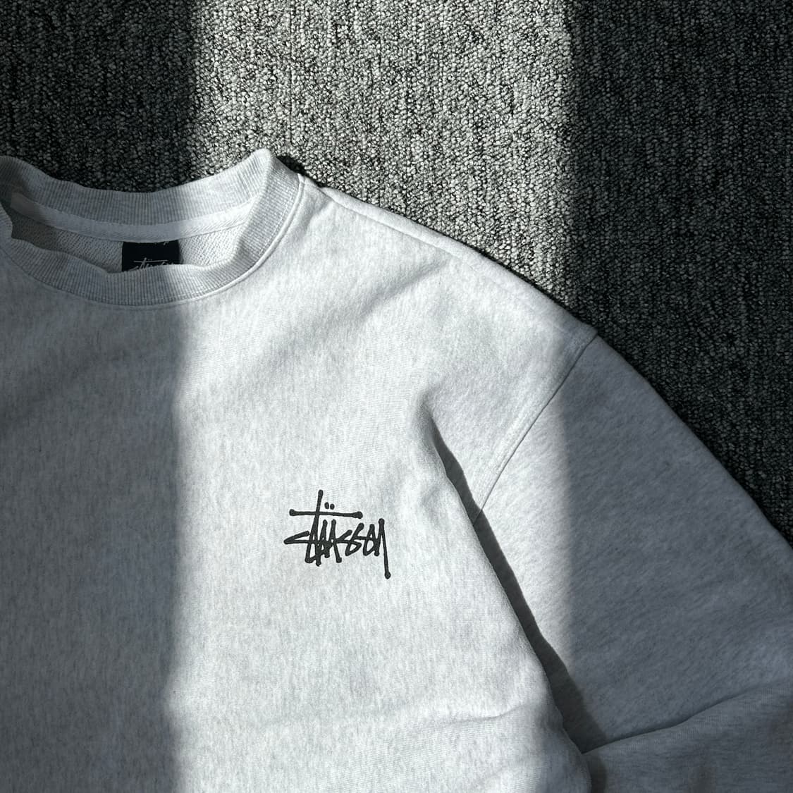 스투시 베이직 멜란지 빅로고 맨투맨 상품이미지2