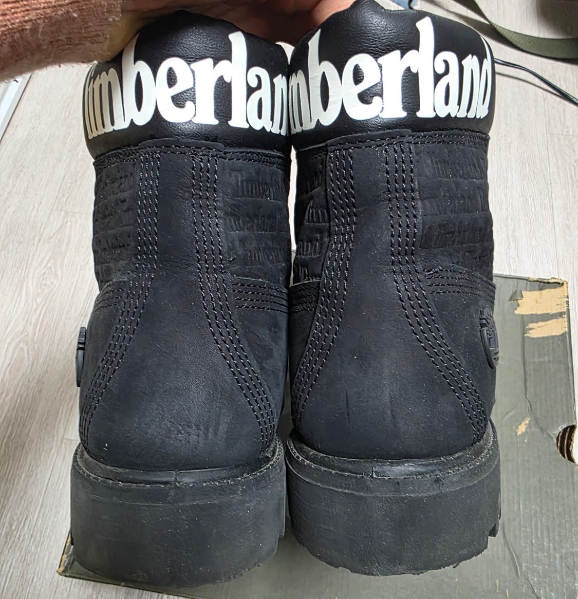 팀버랜드 6인치 프리미엄 레터링 블랙부츠(275~280) 상품이미지8