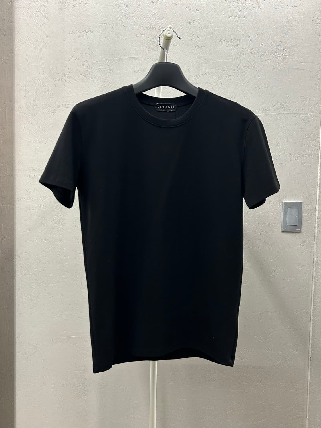 VOLANTE(볼란테) 검정색 반팔 티셔츠 상품이미지2