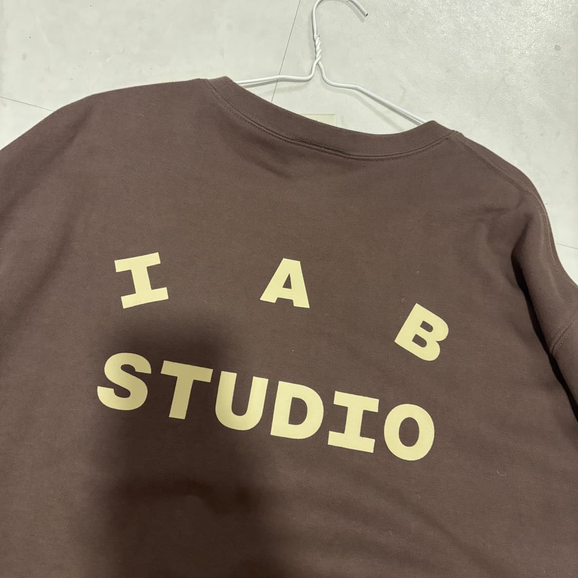 IAB 스튜디오 롱슬리브 초코 크림 2XL 상품이미지4