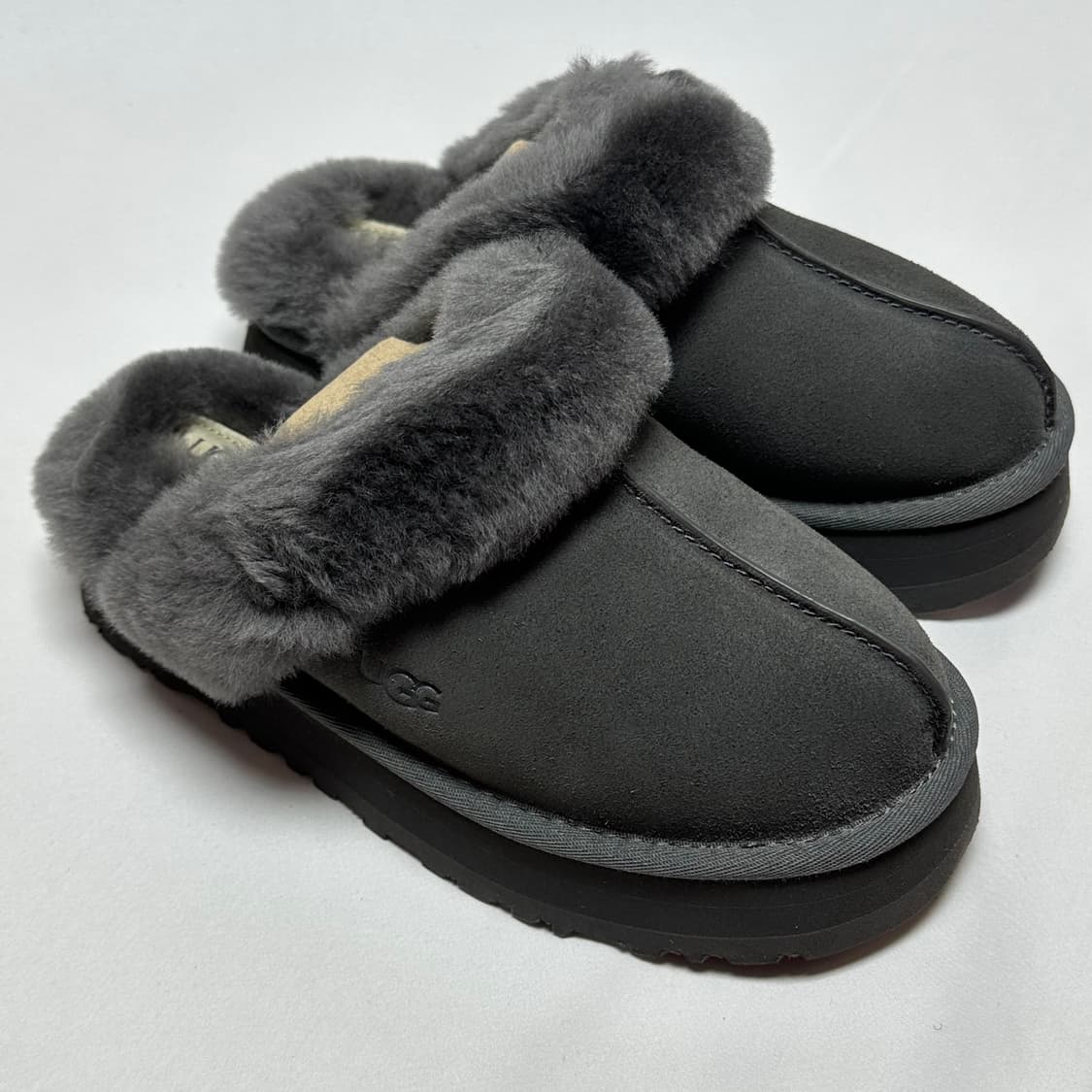 (240) 미국 어그 UGG 디스케트 차콜 털신 겨울신발 새제품 상품이미지2