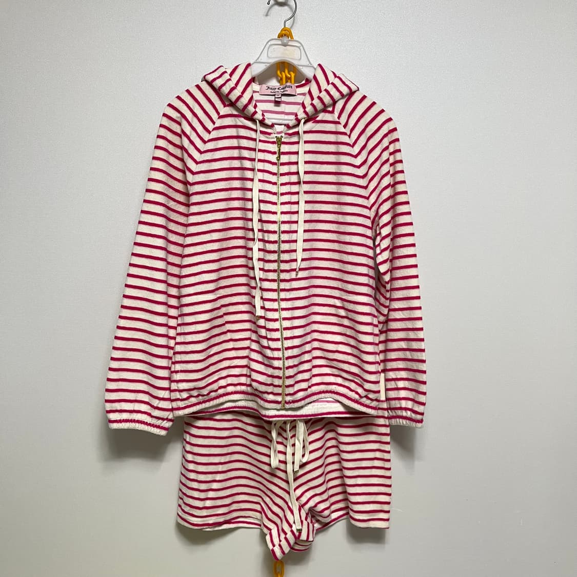 쥬시꾸뛰르 스트라이프 트레이닝 셋업 m 상품이미지1