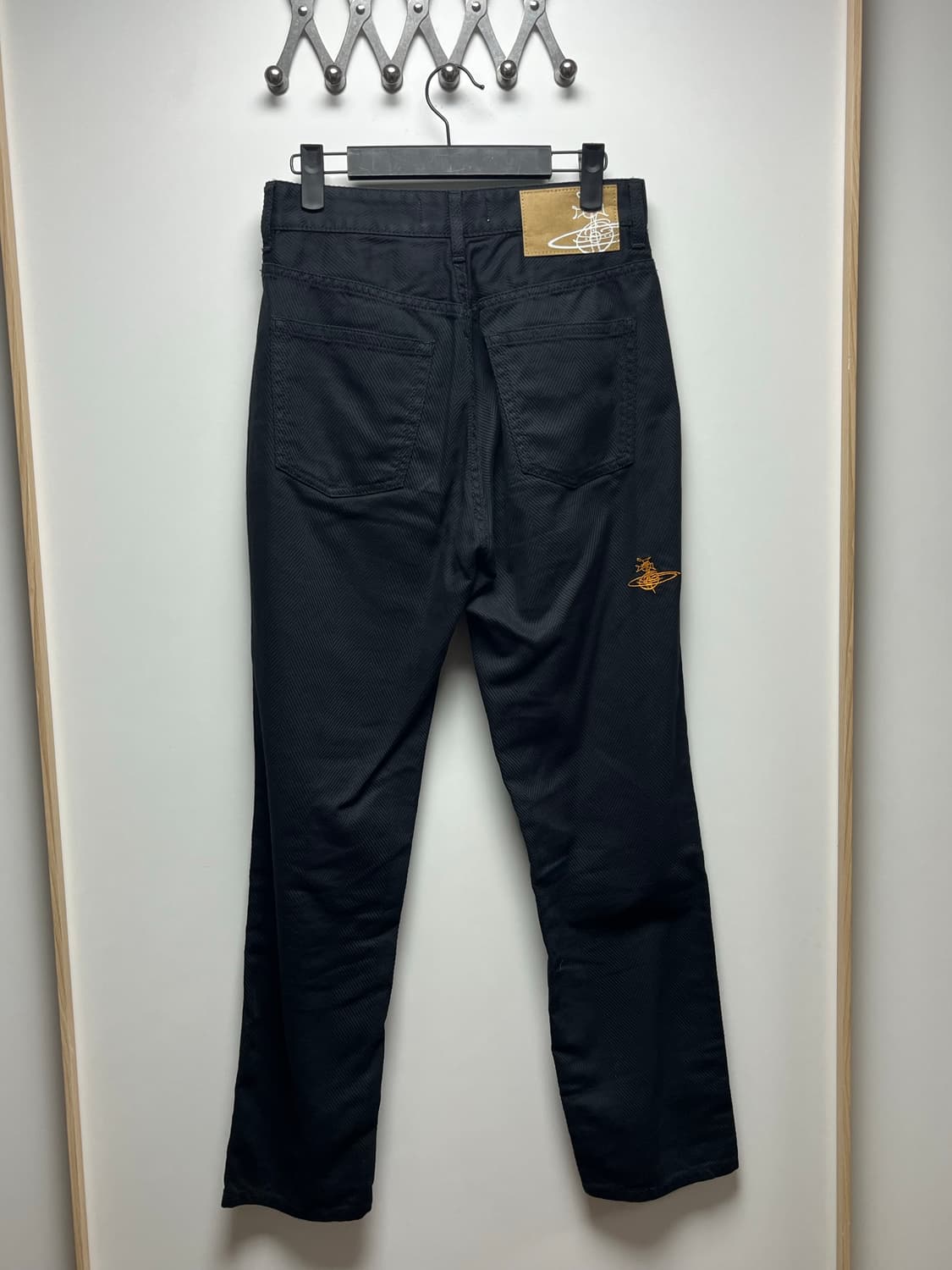 비비안 웨스트우드 블랙진 상품이미지4