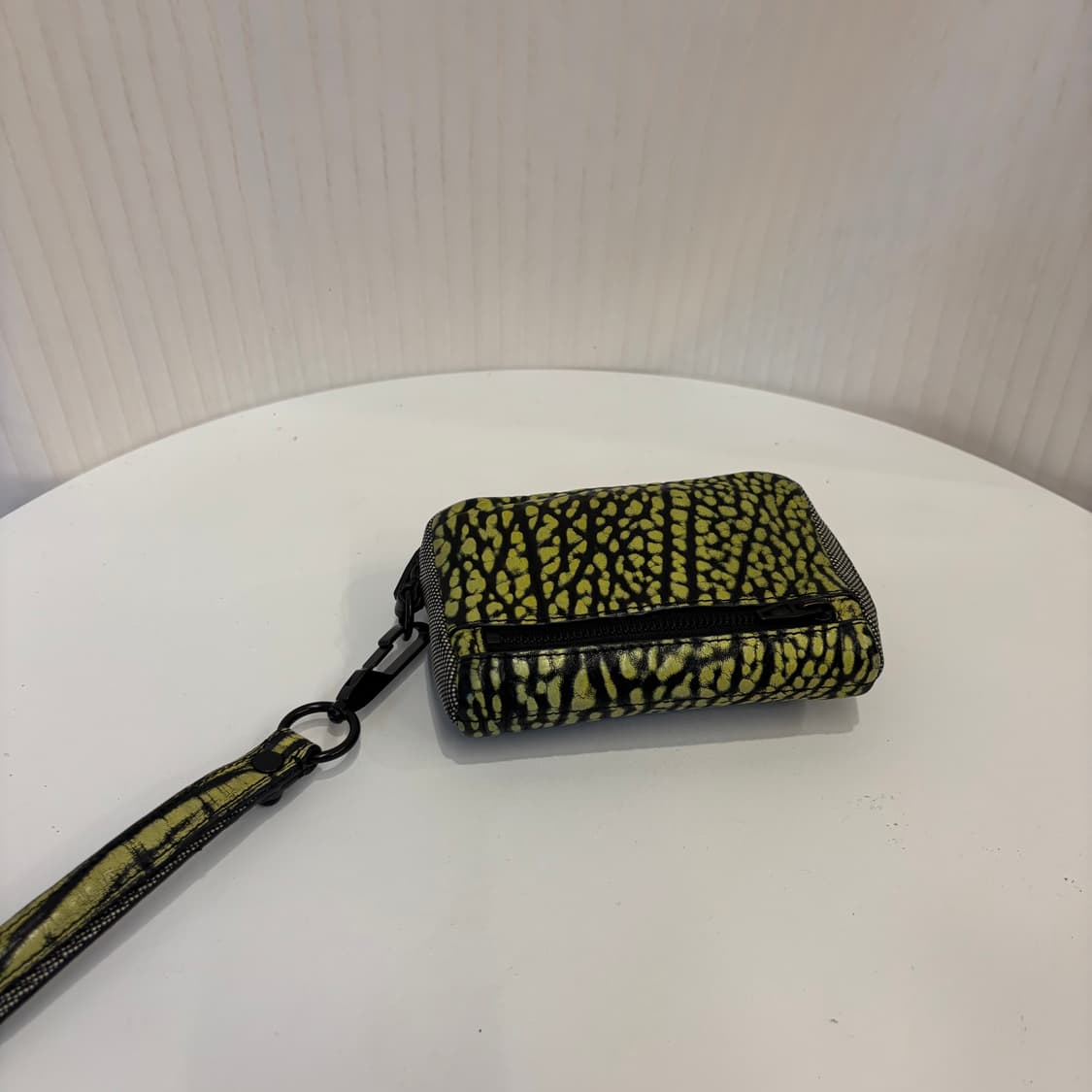 정품 알렉산더왕 스트랩 지갑    상품이미지7