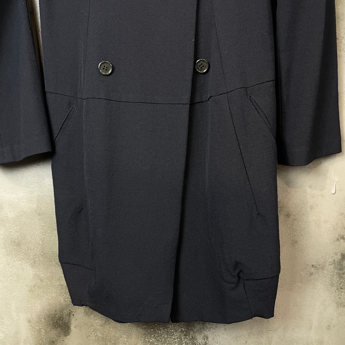 주카 비대칭 절개 코트 상품이미지5