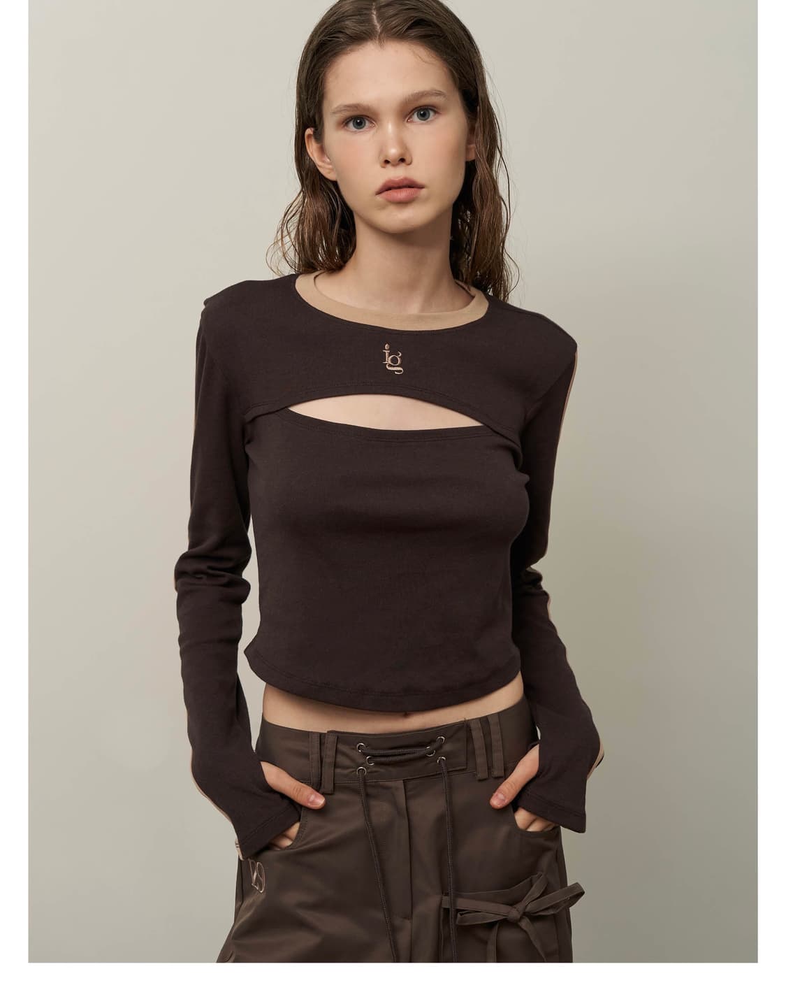 일리고 컷아웃 롱슬리브 상품이미지1