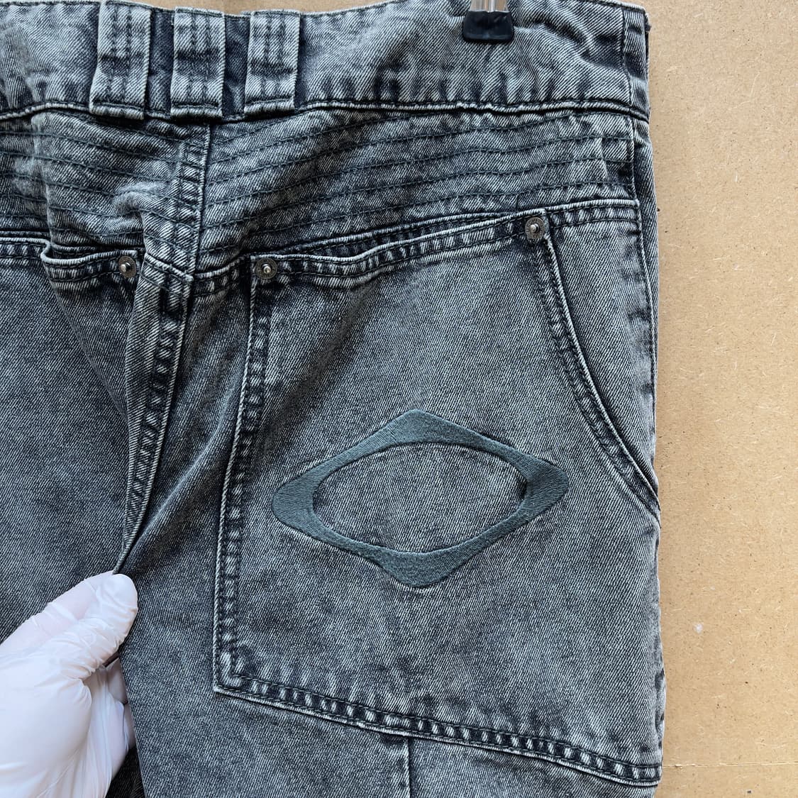 미스치프 롬버스 슬라우치 워시드 진 상품이미지9