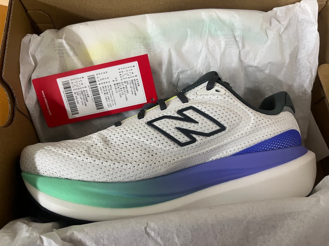 뉴발란스 1080 v15 255사이즈(2E) 상품이미지1