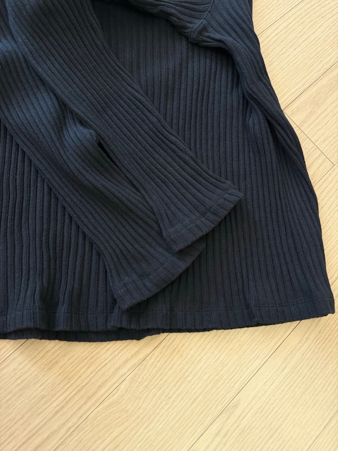 렉토 자카드 패치 블랙 헨리넥 티셔츠 (M) 상품이미지3