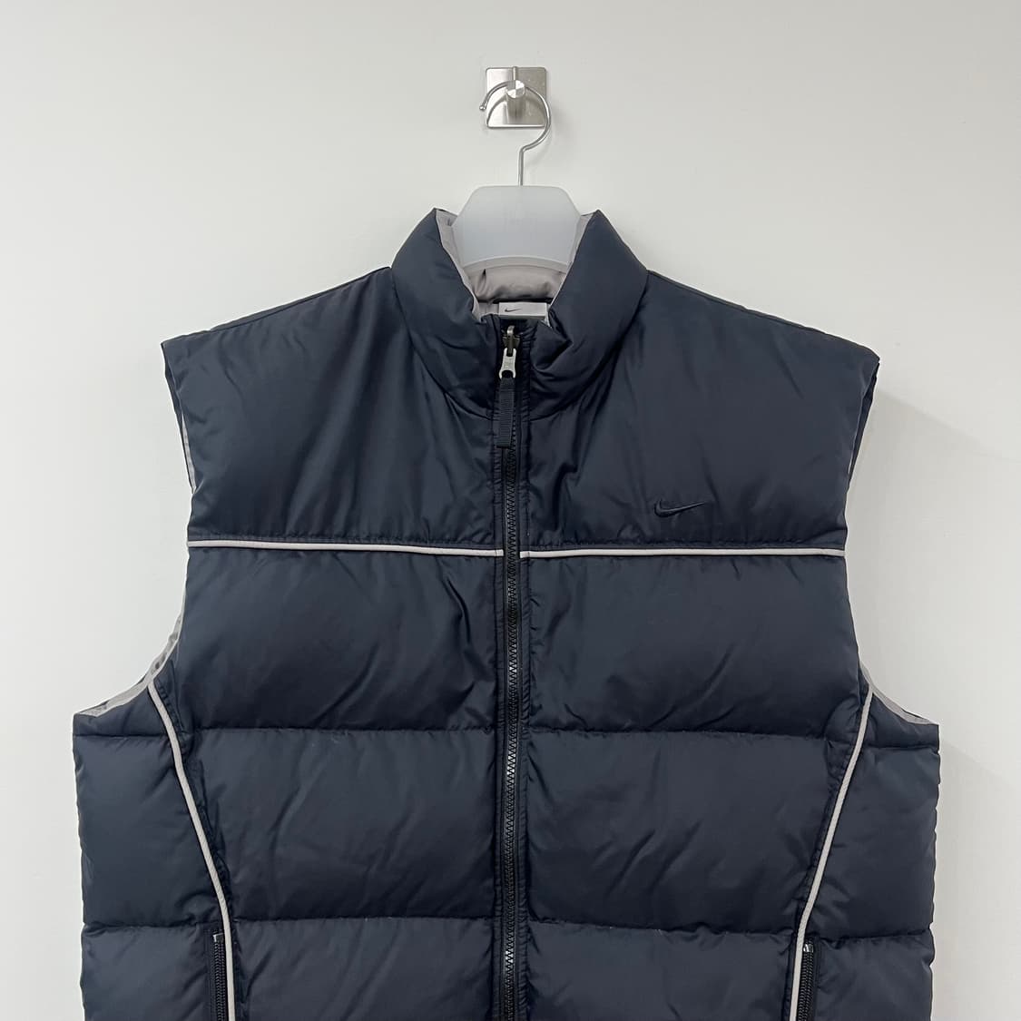 나이키 00s 스우시 자수로고 패딩 조끼 상품이미지4